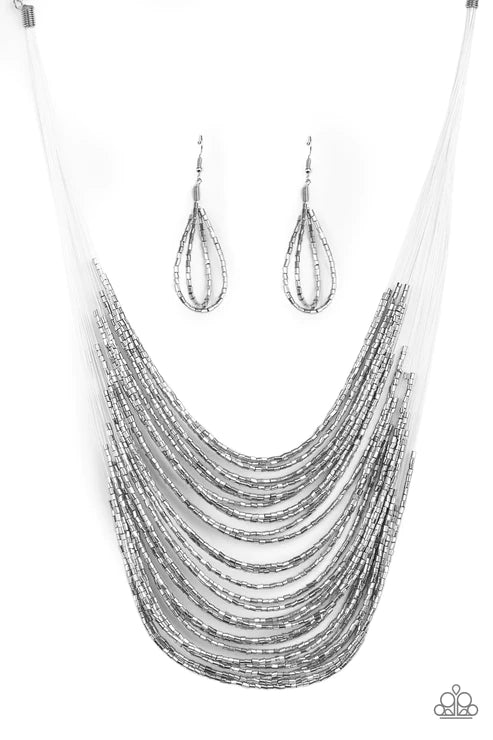 Catwalk Queen 3 - Oversized Silver Metallic Shimmer Seed Bead Necklace N#4635