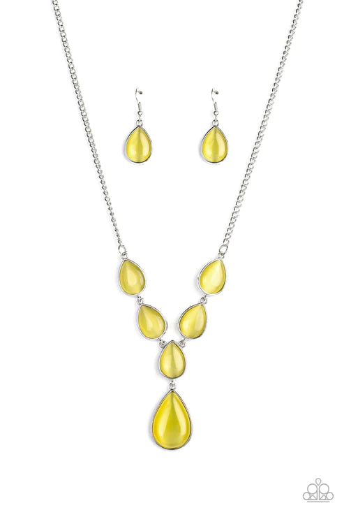 Dewy Decadence - Oversized Yellow Cat's Eye Moonstone Interlocked Teardrop Necklace N#4980