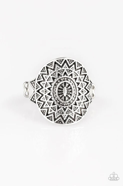 Good For The SOL - Silver Antiqued 3D Sunburst Tribal Ring R#6578