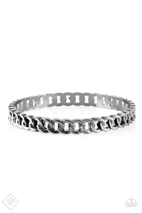 Might and CHAIN - Oversized Black Etched Shimmery Textures Links Bangle Bracelet B#3948
