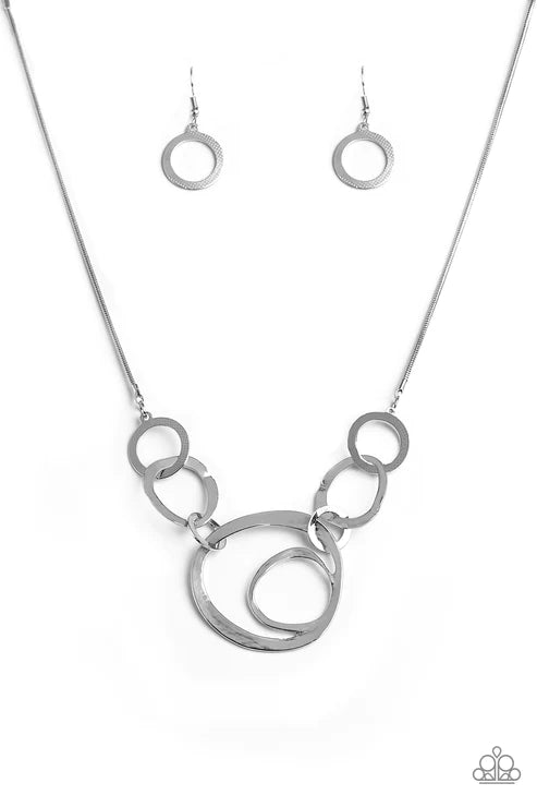Progressively Vogue - Silver Hammered Textured Interlock Abstract Circle Necklace N#3983