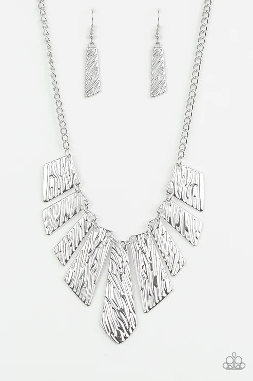 Texture Tigress - Silver Embossed Rippling Angular Plates Edgy Geometric Fringe Necklace N#3747