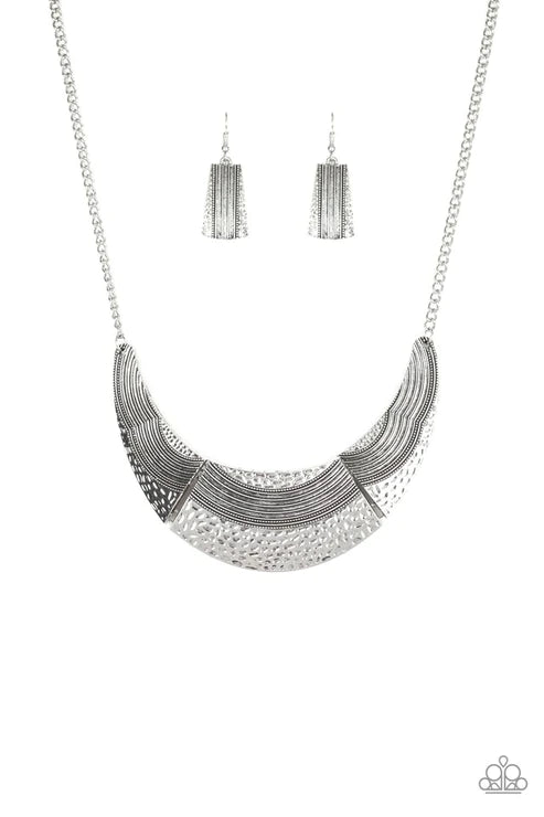 Utterly Untamable - Silver Hammered/Embossed Wavy Linear Plates Half-Moon Pendant Necklace N#3579