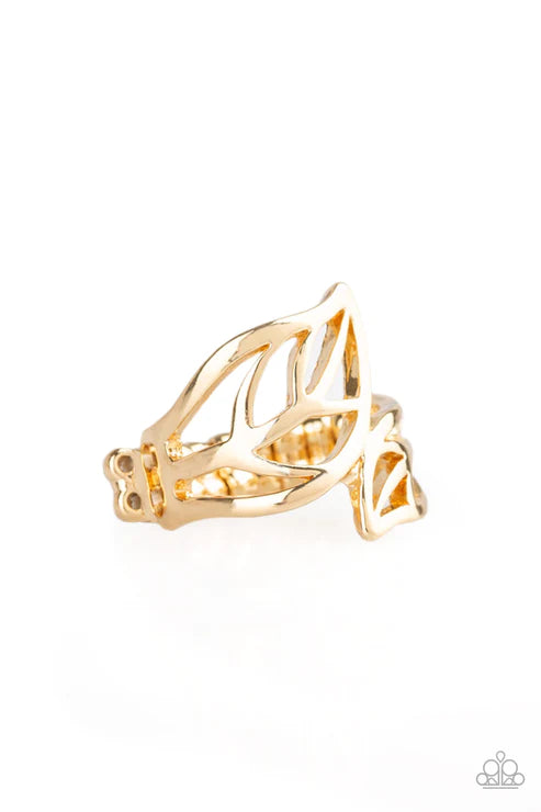 LEAF It All Behind - Gold High-Sheen Leafy Curl Ring R#4150
