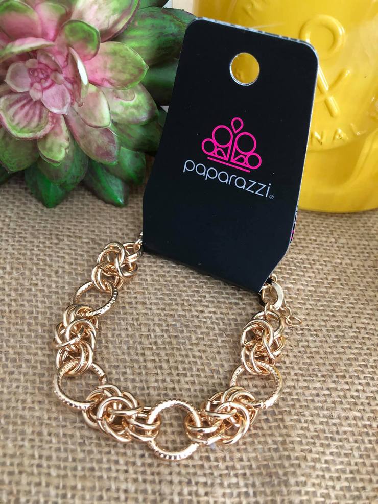 Big City Chic - Gold Spunky Mismatched Interlock Link Bracelet B#267
