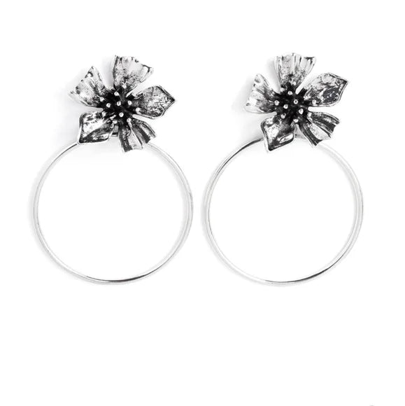 Buttercup Bliss - Oversized Silver Textured 3D Buttercup Bloom Hoop Earrings E#984