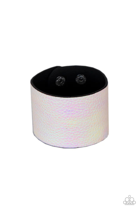 Cosmo Cruise - Oversized White Iridescent Crocodile Print Leather Wrap Adjustable Snap Closure Bracelet B#1920