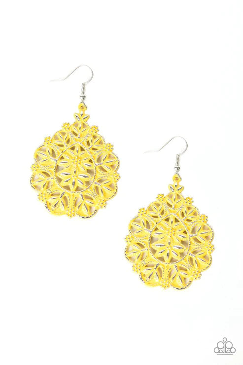 Floral Affair - Sunny Yellow Rustic Flowery Filled Coalesce Teardrop Earrings E#2418