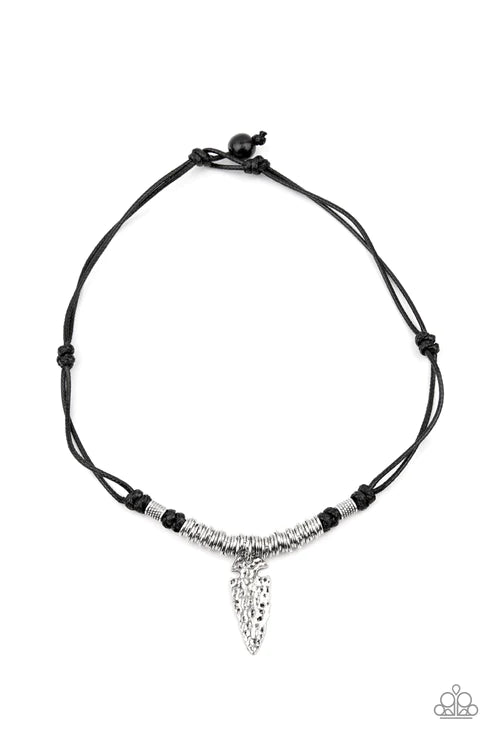 Rush In ARROWHEAD-First - Oversized Black Ornate 3D Hammered Arrowhead Knotted Button Loop Closure Urban Necklace N#1633