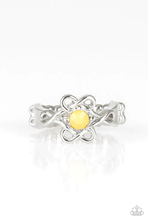 Vibrant Vibes - Aspen Gold Yellow Faceted Weaved Frill Ring R#1941