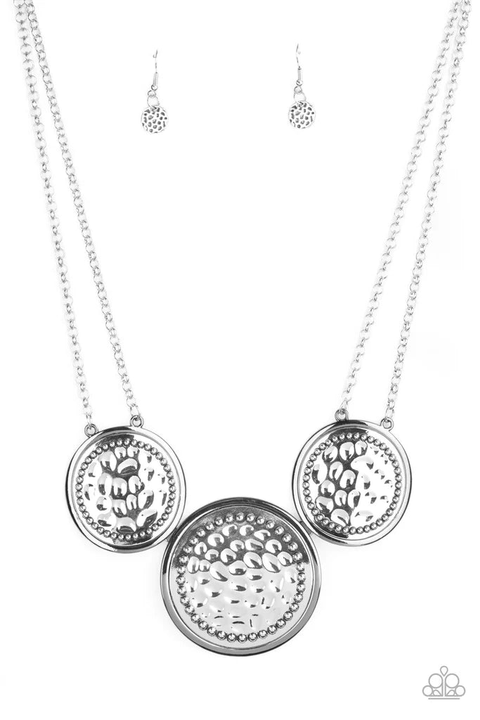 Gladiator Glam - Oversized Silver Trio Warped Hammered Gladiator Industrial Necklace N#2558
