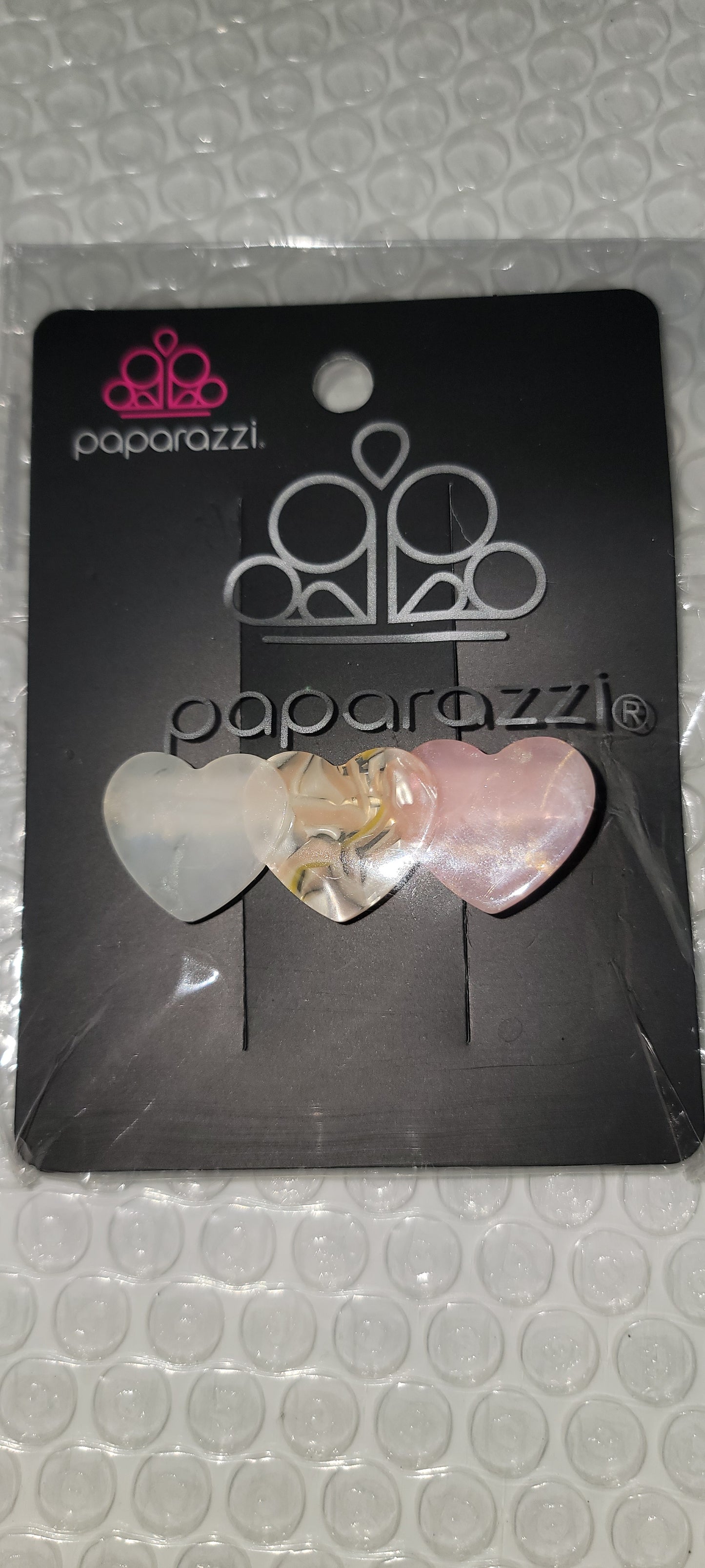 Doesnt HEART To Ask - Oversized Pink (White/Multicolored/Pink) Overlap 3D Heart Trio Shell Hair Clip H#938