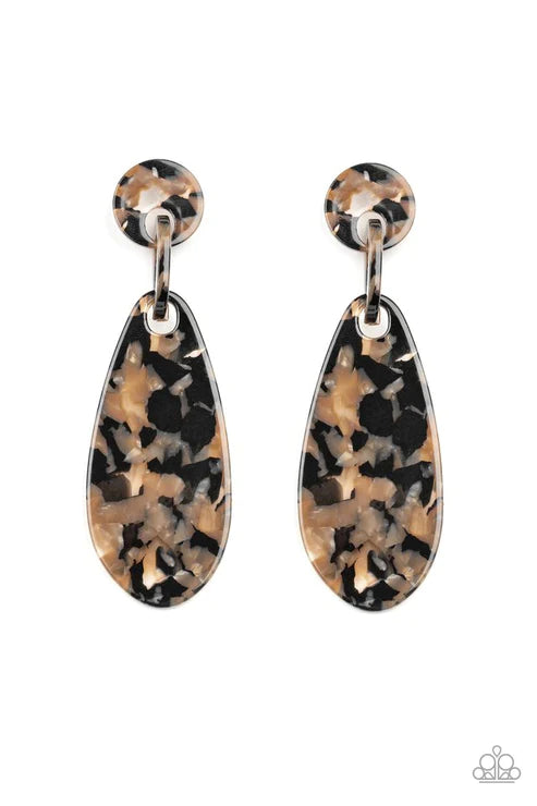 A HAUTE Commodity - Oversized Black Speckled Marble Retro Earrings E#3113