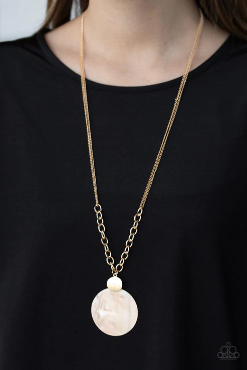 A Top-SHELLer - Oversized Gold Textured Disc Links Shell Summery Pendant Necklace N#2944