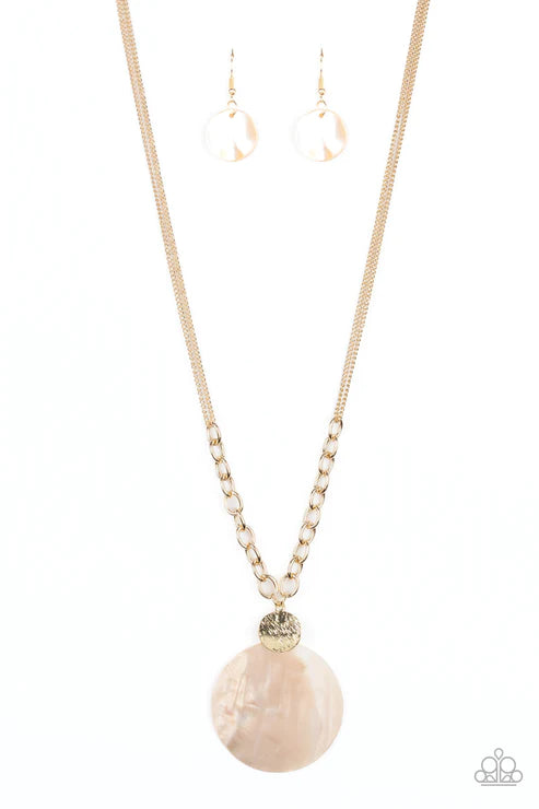 A Top-SHELLer - Oversized Gold Textured Disc Links Shell Summery Pendant Necklace N#2944