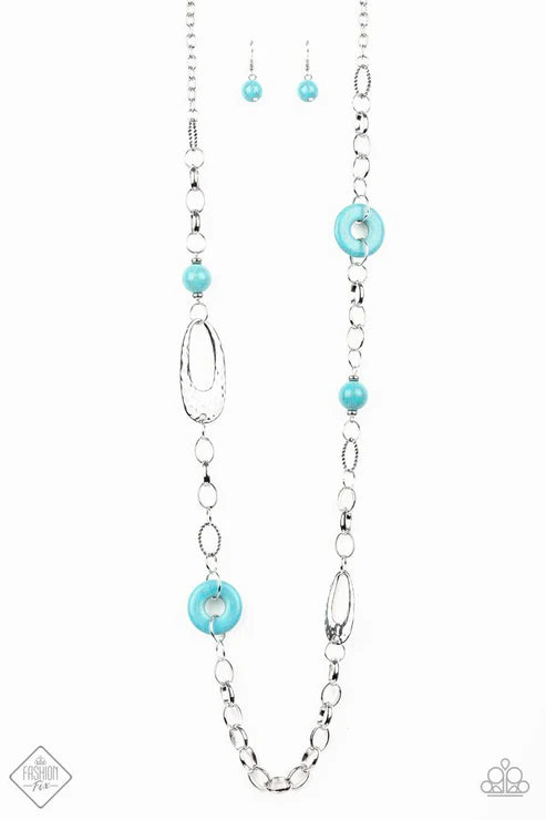 Artisan Artifact - Oversized Blue Polished Stones Silver Links Elongated Artisanal Flair Flared Oval Hoops Hammered Rippling Texture Tranquil Necklace N#7373