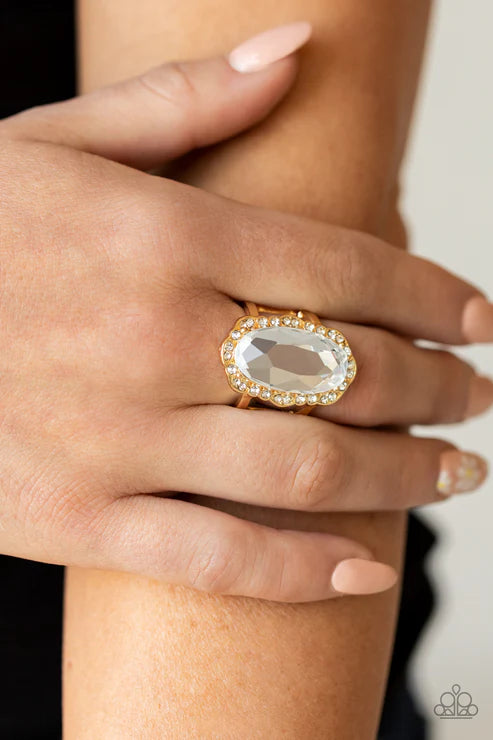 BLING to Heel - Oversized Gold Oval Dusted Scalloped Ring R#4971