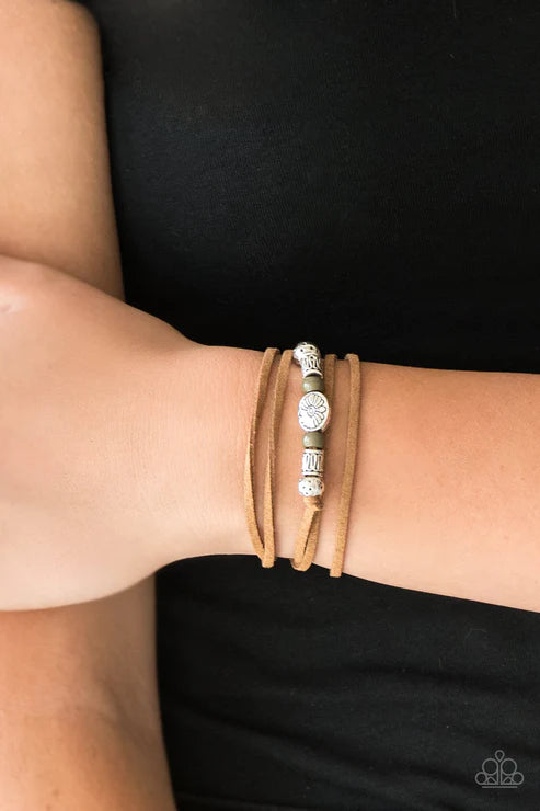Clear A Path - Green/Silver Elongated Knotted Suede Urban Bracelet B#4789