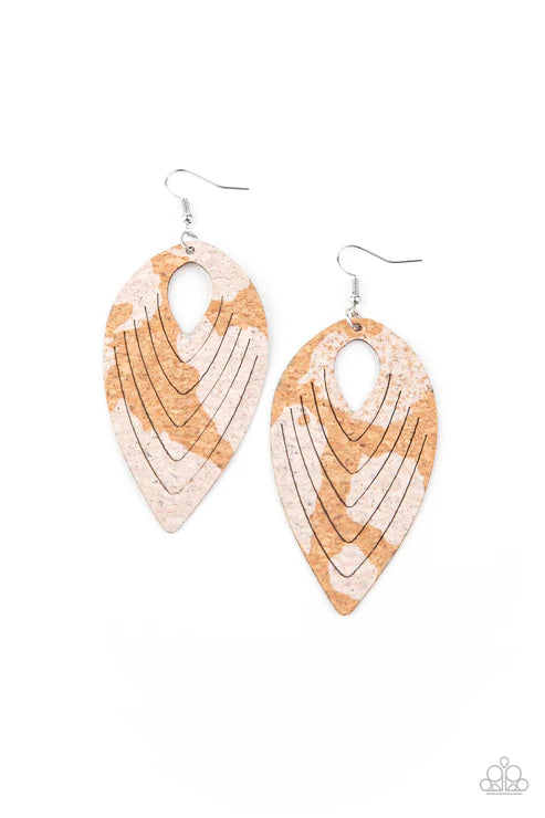 Cork Cabana - Oversized White Spotted Spliced Rippling Flat Cork Accent Teardrop Earrings E#2980