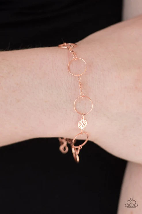 Dainty Delicacy - Copper Textured Disc/Hoop Link Bracelet B#4715