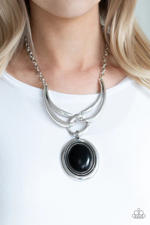 Divide and RULER - Oversized Black Stone Trio Nestled Interlocked Studded Necklace N#5315