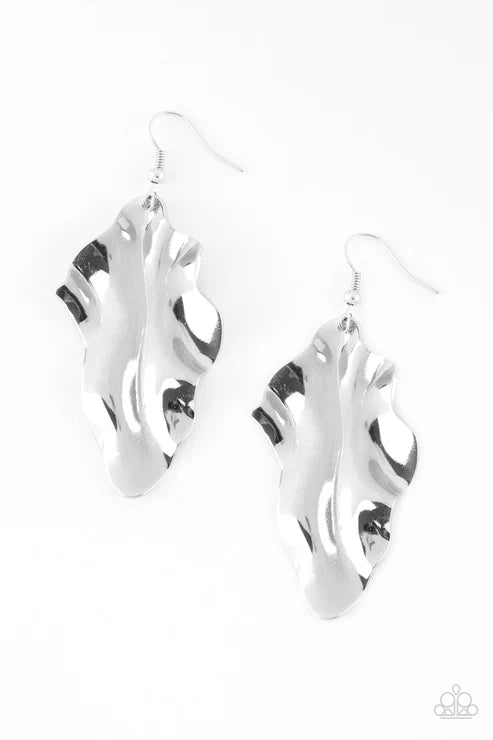 Fall Into Fall - Oversized Silver High-Sheen Finish Rippling 3D Leaf Falls Earrings E#7292