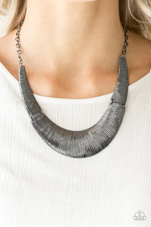 Feast or Famine - Black Etched Linear Dramatic Plates Connect Crescent Pendant Necklace N#2746
