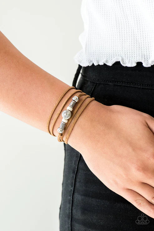 Find Your Way - White Knotted Tie Suede Urban Bracelet B#4792