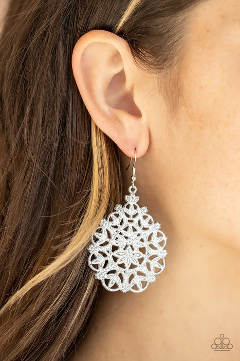 Floral Affair - White Rustic Flowery Filled Coalesce Teardrop Earrings E#3908