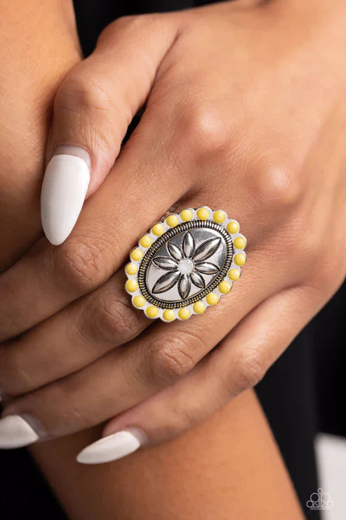 Garden Paradise - Oversized Yellow Opalescent Encrusted Faceted Stamped Floral Bordered Ring R#7201