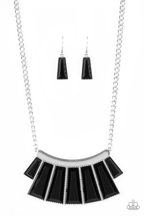 Glamour Goddess - Black Faceted Emerald Hammered Flared Plate Necklace N#4496