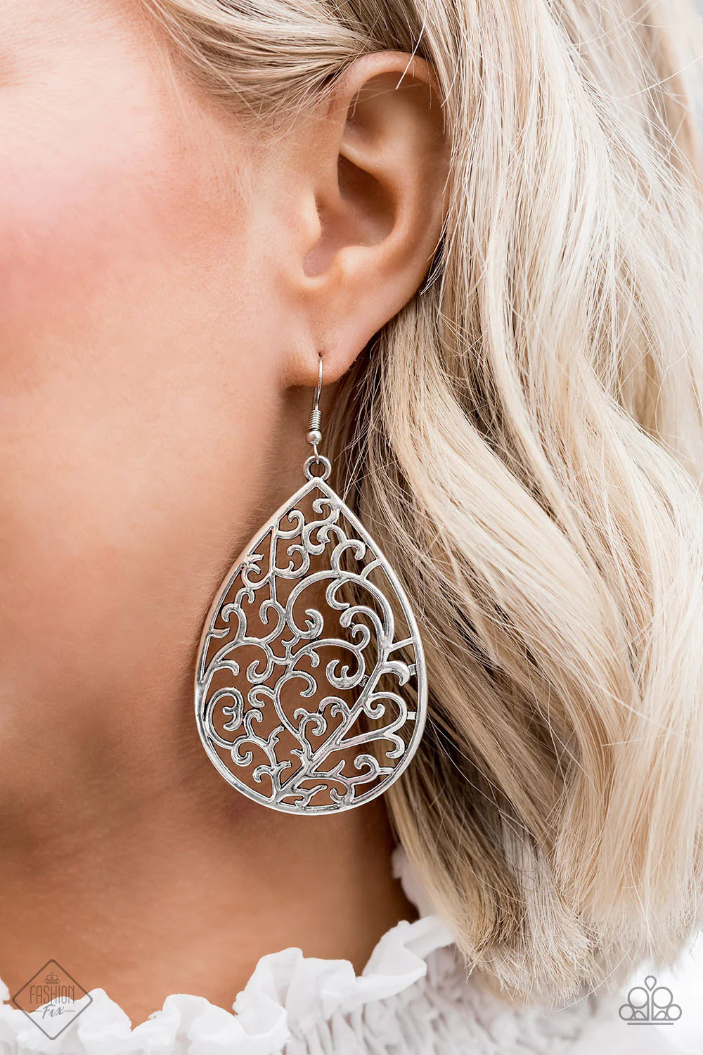 Grapevine Grandeur - Oversized Silver Grapevine Filigree Vine Swirl Teardrop Earrings E#6871