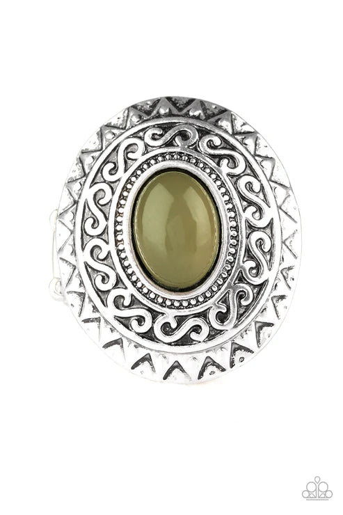Hello, Sunshine - Oversized Green Glowing Shimmer Sunburst Ring R#1621