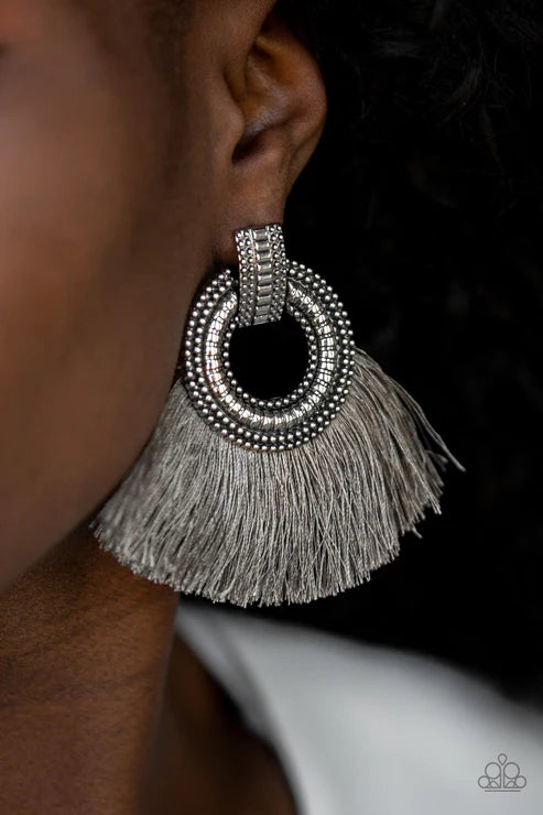 I Am Spartacus - Oversized Silver (Grey) Thread Flares Out Fringe Earrings E#3953