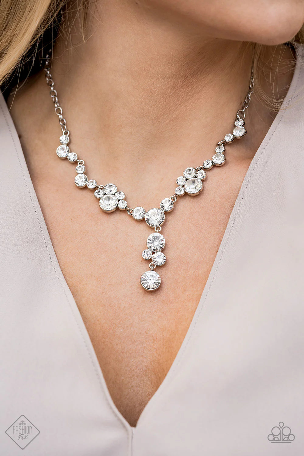 Inner Light - Oversized White Collection Encrusted Link Oversized Gem Dangle Extended Pendant Necklace N#7116
