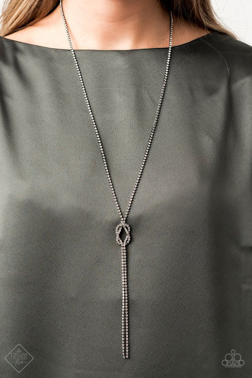 Knockout Knot - Black Sleek Gunmetal Fittings Glittery Strands White Encrusted Stream Overlap Knot Duo Tassels Stream Necklace N#7368