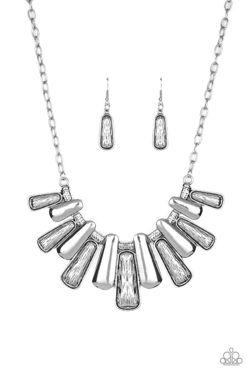 MANE Up - Oversized Silver Smoothed/Etched Fringe Plates Necklace N#4170