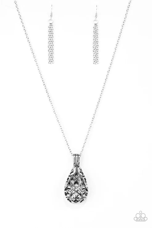 Magic Potions - Oversized Silver Airy 3D Heart Filigree Necklace N#3021