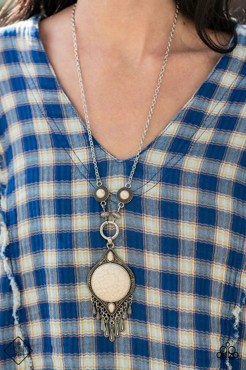 Majestic Mountaineer - Oversized White Encased Onion-Shape Southwestern Decorated Texture Accent Teardrop Medallion Stone Necklace N#7383