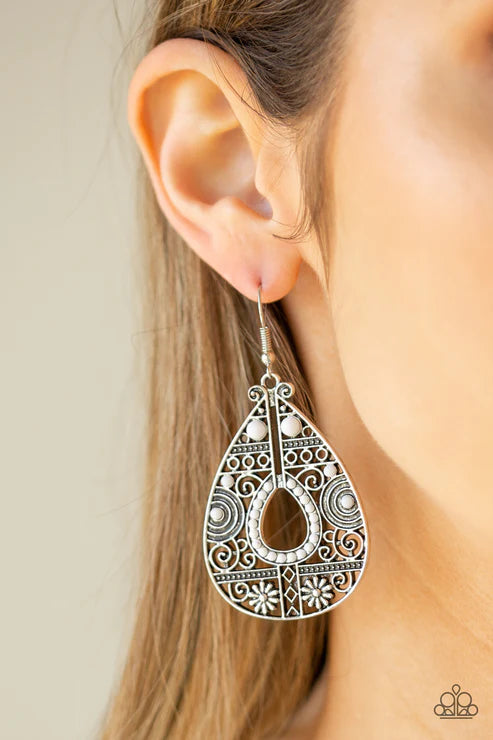 Malibu Gardens - Oversized White Geometric Filigree Flower Teardrop Earrings E#2905