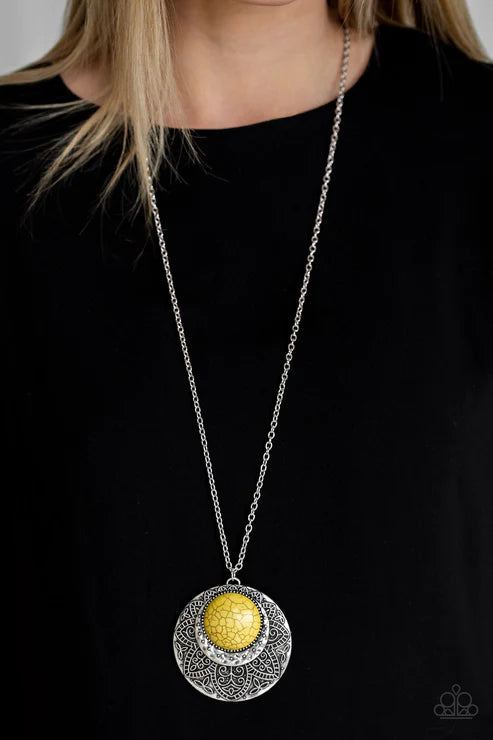 Medallion Meadow - Sunny Yellow Stone Medallion Floral Hammered Tribal Necklace N#3366