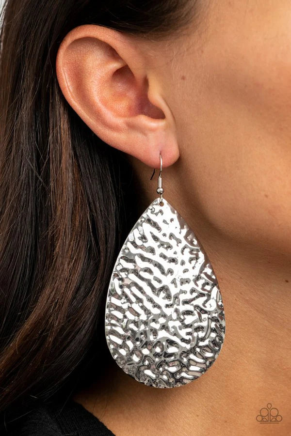 Metallic Mirrors - Oversized Silver Hammered Rippling Teardrop Industrial Earrings E#6938