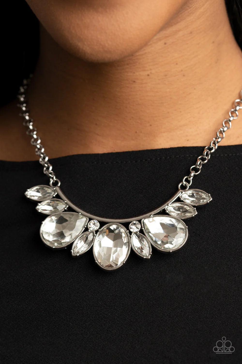 Never SLAY Never - Oversized White Round/Marquise/Teardrop Bowing Encrusted Necklace N#3137