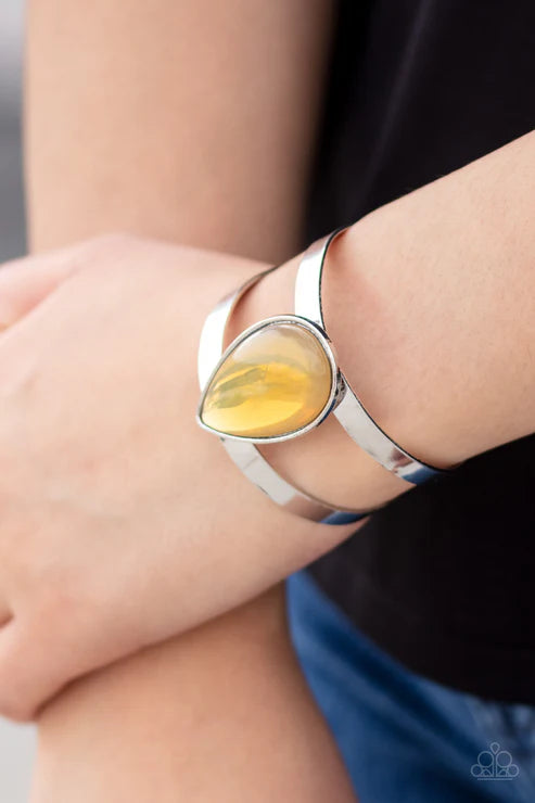 Optimal Opalescence - Oversized Yellow Bubbly Opalescent Teardrop Airy Cuff Ethereal Bracelet B#7429