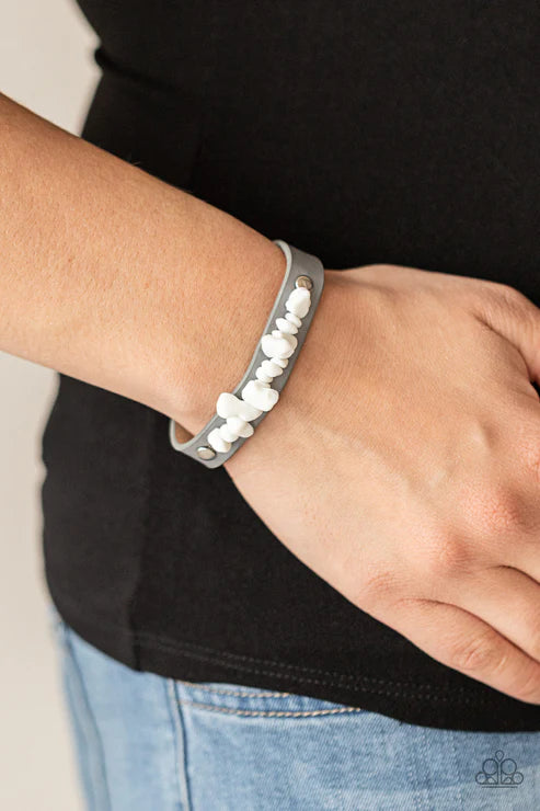 Pebble Paradise - Silver/Gray/White Pebble Rock Studded Leather Bracelet B#3213