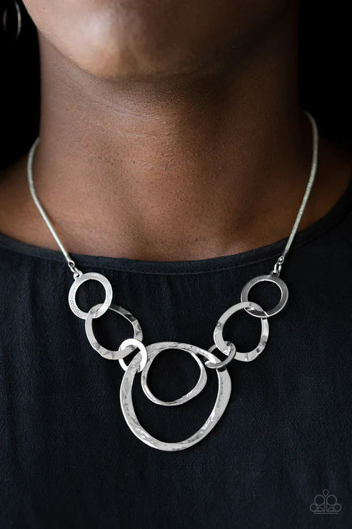 Progressively Vogue - Silver Hammered Textured Interlock Abstract Circle Necklace N#3983
