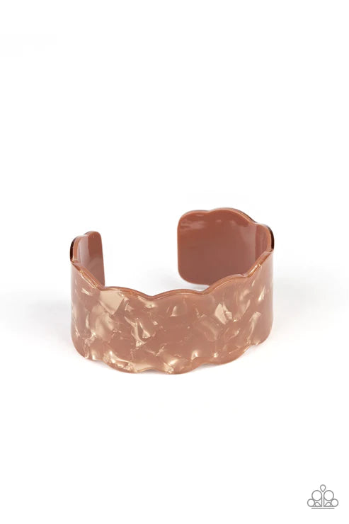 Retro Ruffle - Oversized Brown Shimmer Scalloped Ruffle Wave Cuff Bracelet B#5774