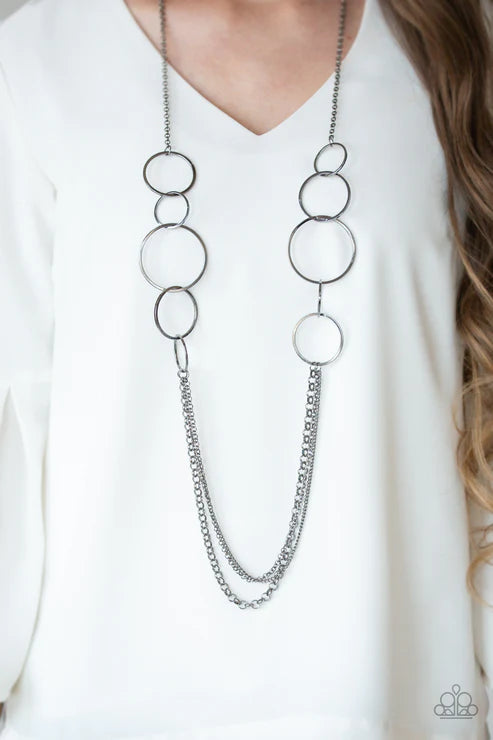 Ring In The Radiance - Black Interlocking Gunmetal Rings Layered Mismatched Chains Necklace N#6205
