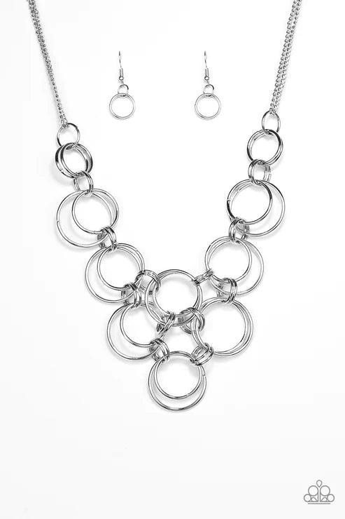 Ringing Off The Hook - Silver Bold Interlocking Rings Link Necklace N#4008
