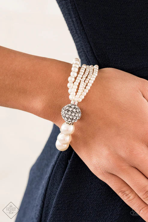 Show Them The DIOR - White Pearl Encrusted Mismatched Twist Bracelet B#5389